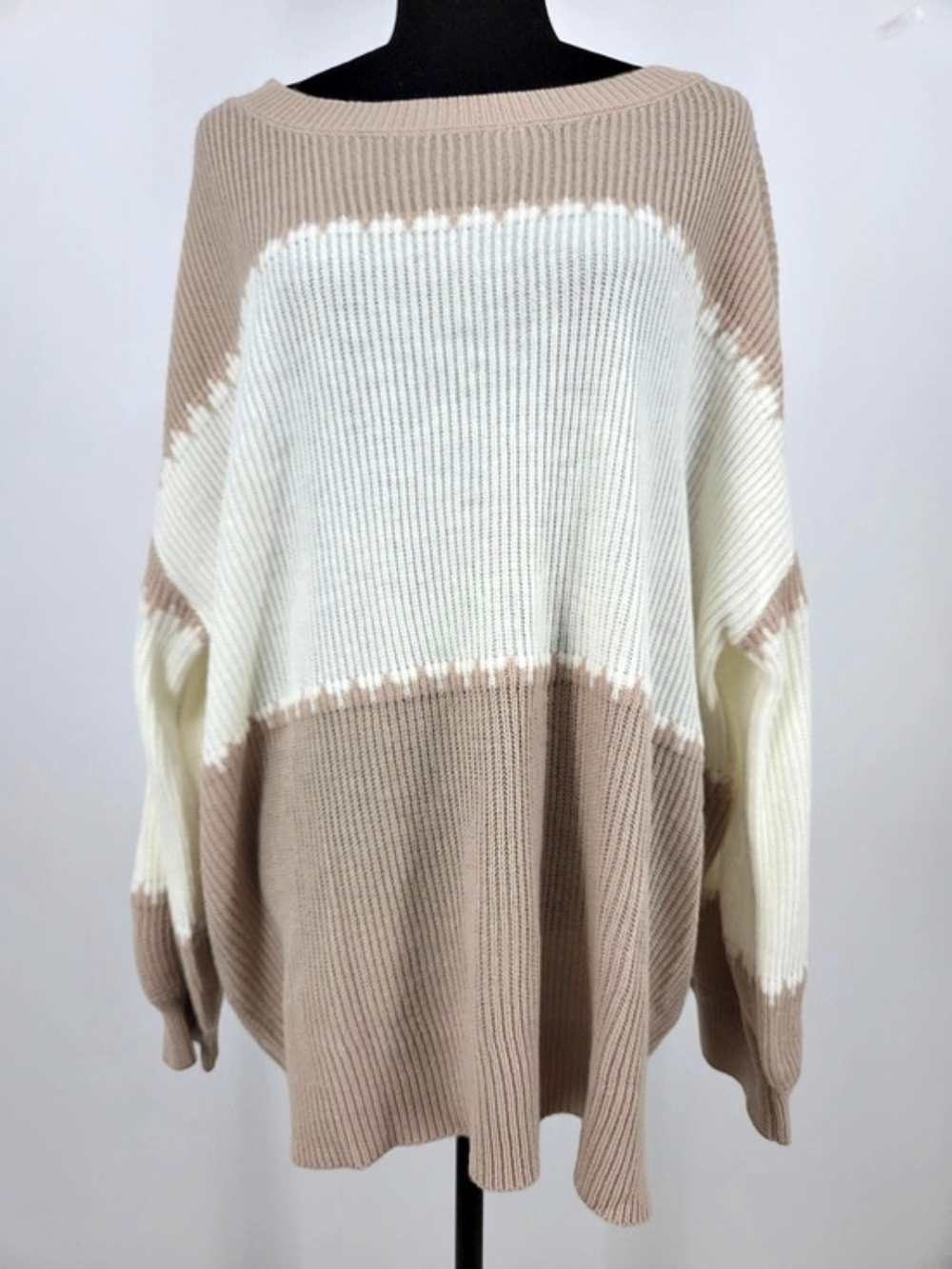 BLOOMCHIC Color Block Crewneck Sweater in Tan & Cream NWT